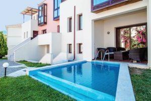 Στούντιο με ιδιωτική πισίνα στη Χώρα Σκοπέλου